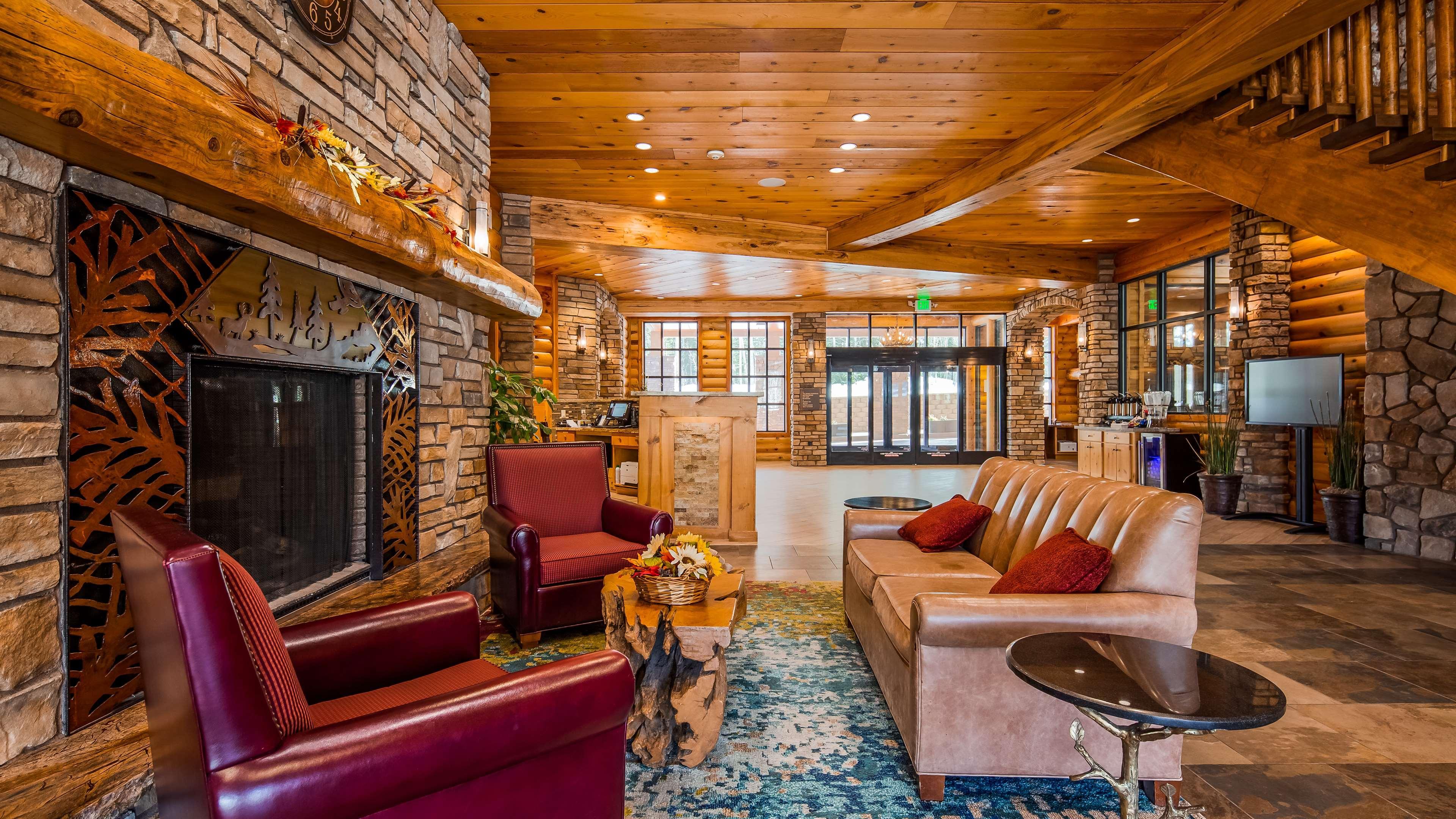 Best Western Plus Green Mill Village Hotel & Suites Arcola Bagian luar foto