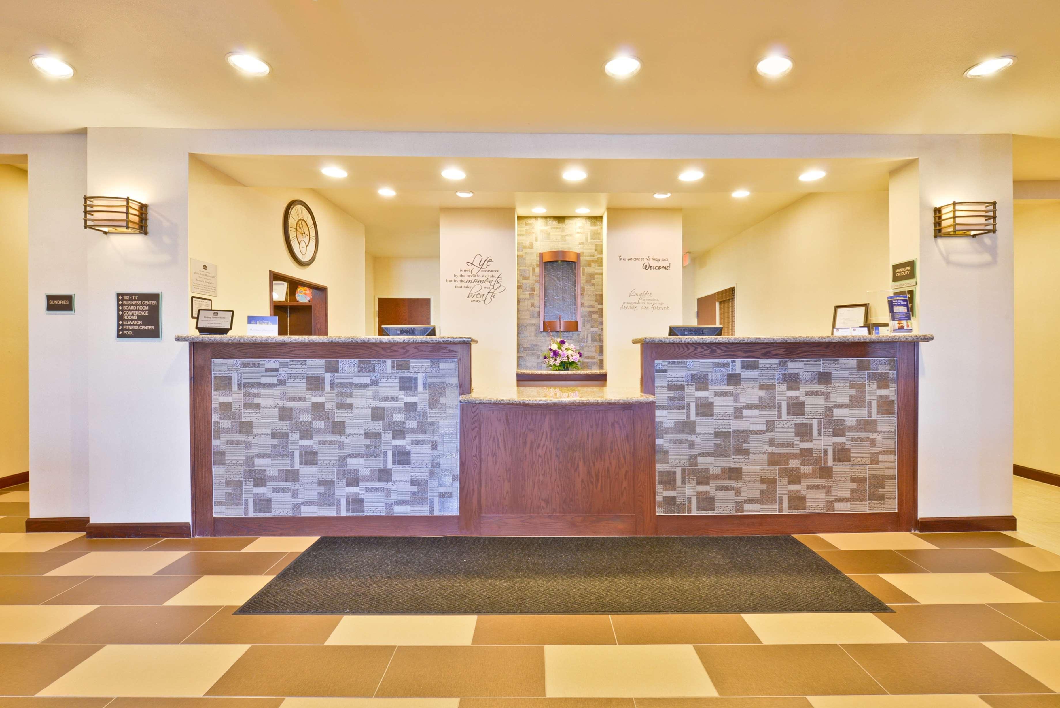 Best Western Plus Green Mill Village Hotel & Suites Arcola Bagian luar foto