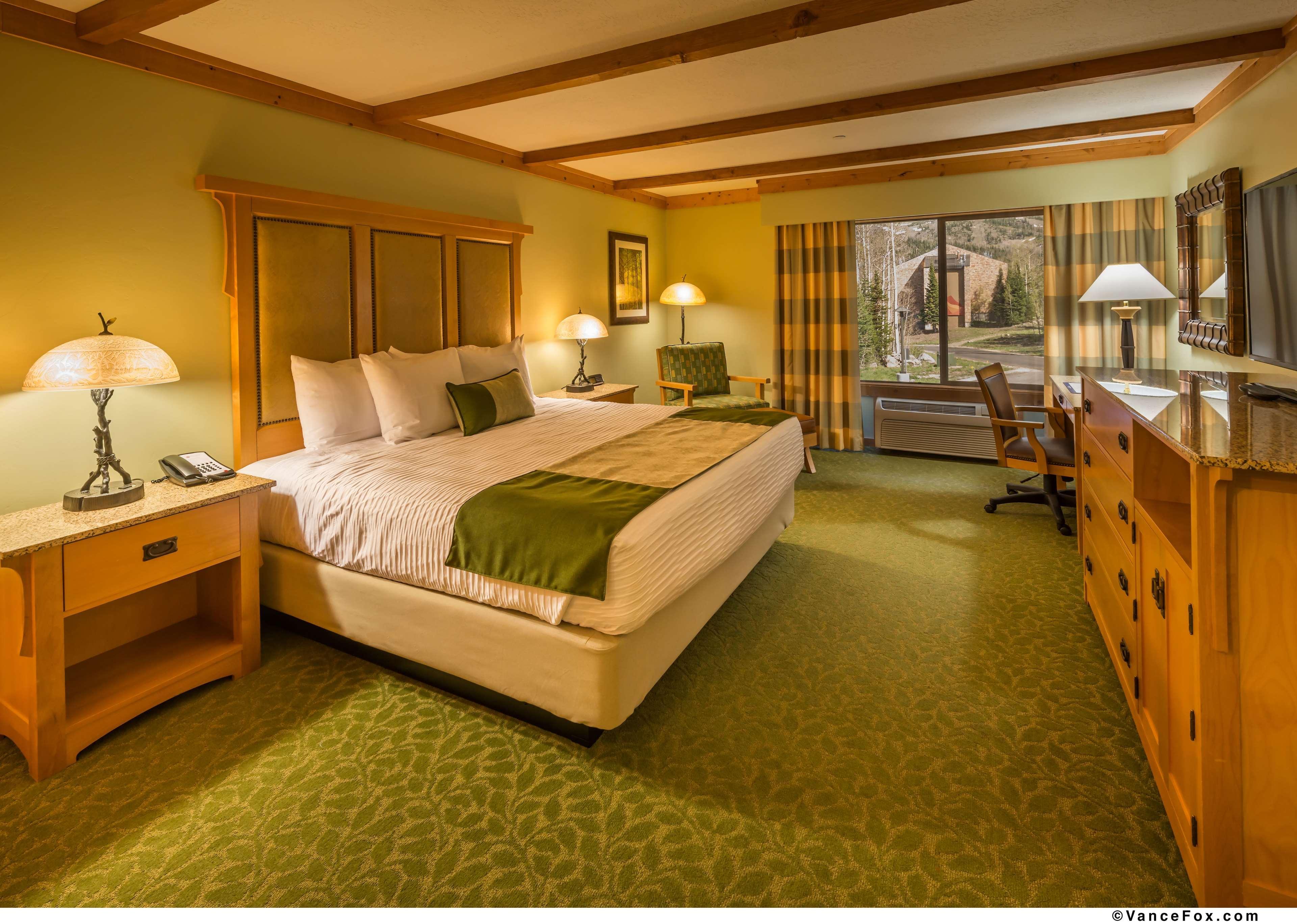 Best Western Plus Green Mill Village Hotel & Suites Arcola Bagian luar foto