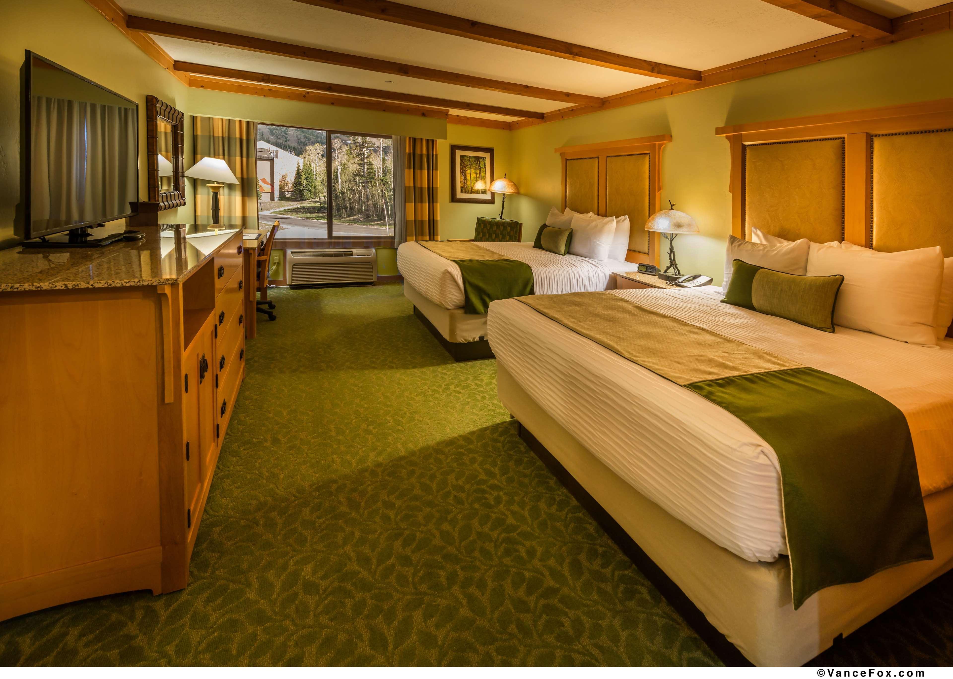Best Western Plus Green Mill Village Hotel & Suites Arcola Bagian luar foto